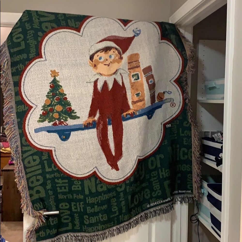 Elf on the shelf blanket